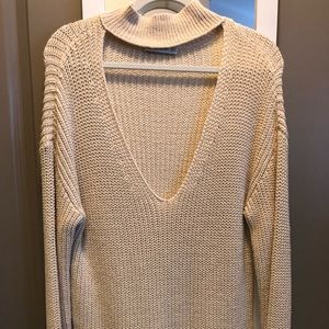 Cream Zara v neck sweater with neck band